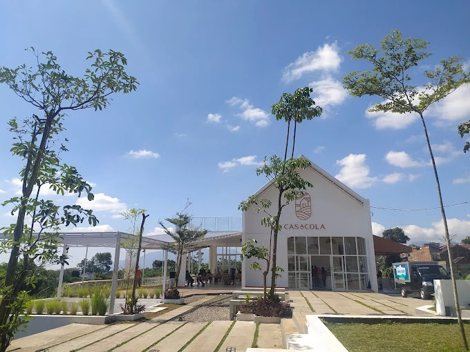 Casacola Coffee and Eatery Garut Casacola Coffee and Eatery Garut
